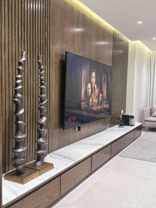 Luxury With G-prestige 503 Apartment *